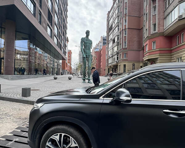 Черный Хендай Санта Фе, объемом двигателя 2.2 л и пробегом 92 тыс. км за 27000 $, фото 10 на Automoto.ua