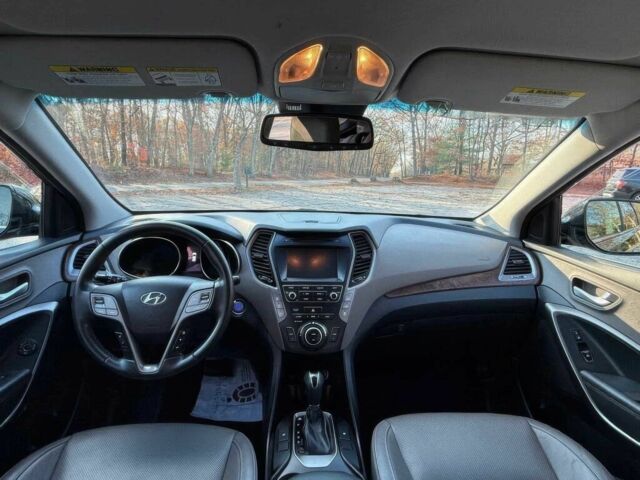 Черный Хендай Санта Фе, объемом двигателя 3.3 л и пробегом 31 тыс. км за 5800 $, фото 6 на Automoto.ua