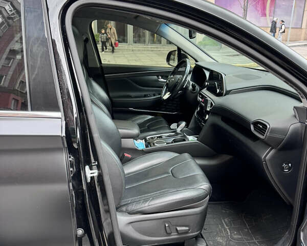 Черный Хендай Санта Фе, объемом двигателя 2.2 л и пробегом 92 тыс. км за 27000 $, фото 14 на Automoto.ua