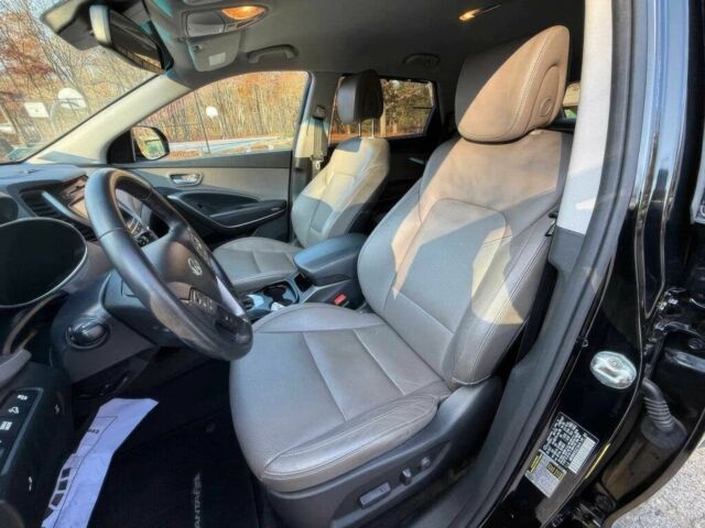 Черный Хендай Санта Фе, объемом двигателя 3.3 л и пробегом 31 тыс. км за 5800 $, фото 7 на Automoto.ua