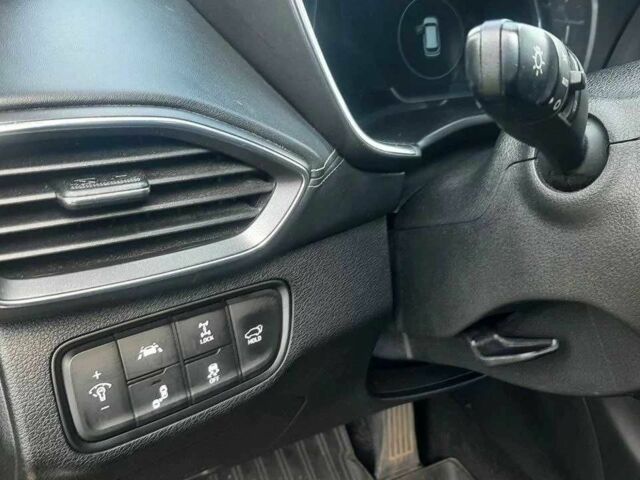 Хендай Санта Фе 2018 в Киеве на Automoto.ua Черный Хендай Санта Фе, объемом двигателя 2.2 л и пробегом 121 тыс. км за 19999 $, фото 6 на Automoto.ua