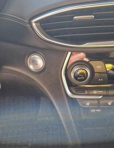 Черный Хендай Санта Фе, объемом двигателя 2.36 л и пробегом 152 тыс. км за 23700 $, фото 13 на Automoto.ua