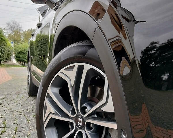 Черный Хендай Санта Фе, объемом двигателя 2.2 л и пробегом 246 тыс. км за 30000 $, фото 3 на Automoto.ua