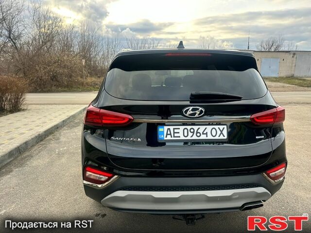 Чорний Хендай Санта Фе, об'ємом двигуна 2.4 л та пробігом 99 тис. км за 25000 $, фото 5 на Automoto.ua