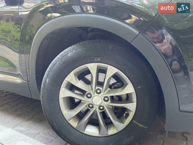 Черный Хендай Санта Фе, объемом двигателя 2.36 л и пробегом 45 тыс. км за 20500 $, фото 5 на Automoto.ua