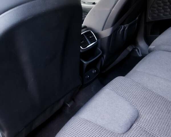 Чорний Хендай Санта Фе, об'ємом двигуна 2.4 л та пробігом 100 тис. км за 25000 $, фото 19 на Automoto.ua