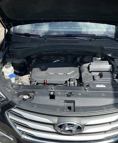 Черный Хендай Санта Фе, объемом двигателя 2.36 л и пробегом 125 тыс. км за 16700 $, фото 9 на Automoto.ua