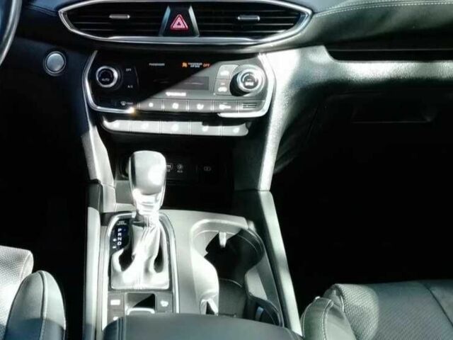 Черный Хендай Санта Фе, объемом двигателя 2.4 л и пробегом 106 тыс. км за 11999 $, фото 5 на Automoto.ua