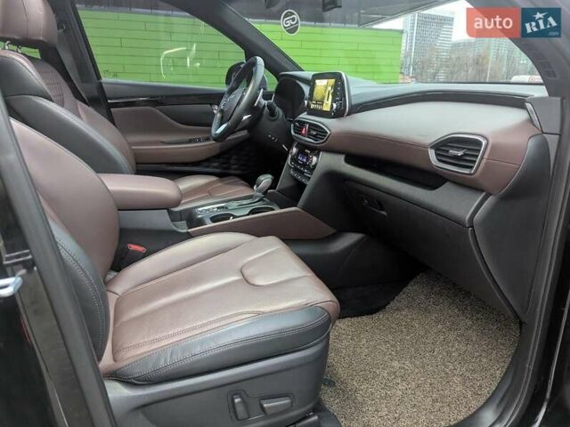 Чорний Хендай Санта Фе, об'ємом двигуна 2 л та пробігом 116 тис. км за 29700 $, фото 18 на Automoto.ua