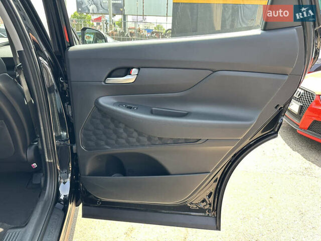 Чорний Хендай Санта Фе, об'ємом двигуна 2 л та пробігом 111 тис. км за 27500 $, фото 33 на Automoto.ua