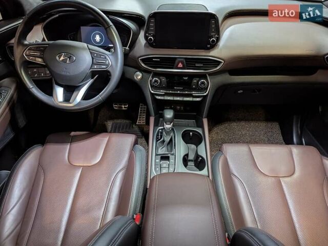 Чорний Хендай Санта Фе, об'ємом двигуна 2 л та пробігом 116 тис. км за 29700 $, фото 10 на Automoto.ua