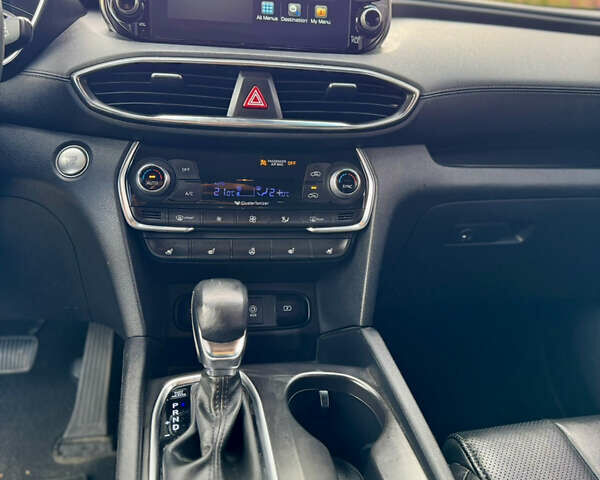 Черный Хендай Санта Фе, объемом двигателя 2 л и пробегом 102 тыс. км за 26999 $, фото 31 на Automoto.ua