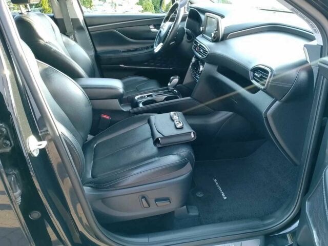 Черный Хендай Санта Фе, объемом двигателя 2.4 л и пробегом 106 тыс. км за 11999 $, фото 7 на Automoto.ua