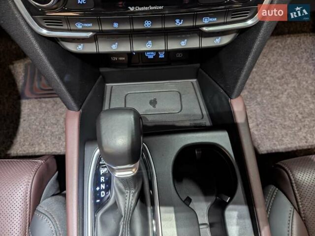 Чорний Хендай Санта Фе, об'ємом двигуна 2 л та пробігом 116 тис. км за 29700 $, фото 17 на Automoto.ua