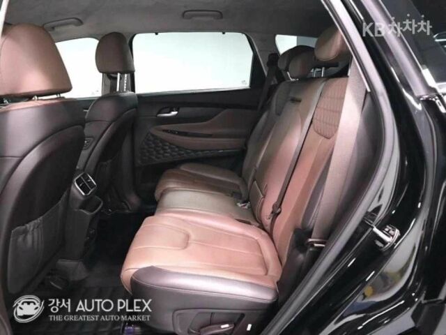 Черный Хендай Санта Фе, объемом двигателя 2 л и пробегом 105 тыс. км за 17000 $, фото 7 на Automoto.ua