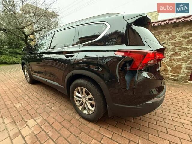 Черный Хендай Санта Фе, объемом двигателя 2.15 л и пробегом 233 тыс. км за 22000 $, фото 8 на Automoto.ua