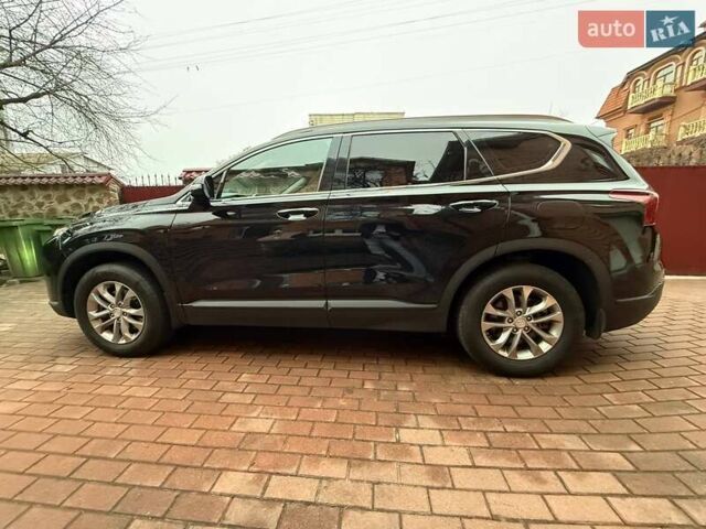 Черный Хендай Санта Фе, объемом двигателя 2.15 л и пробегом 233 тыс. км за 22000 $, фото 7 на Automoto.ua