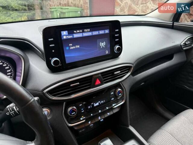 Черный Хендай Санта Фе, объемом двигателя 2.15 л и пробегом 233 тыс. км за 22000 $, фото 30 на Automoto.ua