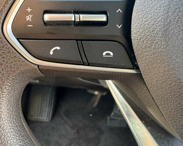 Черный Хендай Санта Фе, объемом двигателя 2.4 л и пробегом 49 тыс. км за 23000 $, фото 10 на Automoto.ua