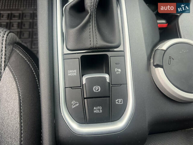 Черный Хендай Санта Фе, объемом двигателя 2.5 л и пробегом 15 тыс. км за 29000 $, фото 32 на Automoto.ua