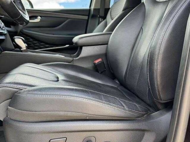 Черный Хендай Санта Фе, объемом двигателя 2.5 л и пробегом 95 тыс. км за 12700 $, фото 7 на Automoto.ua