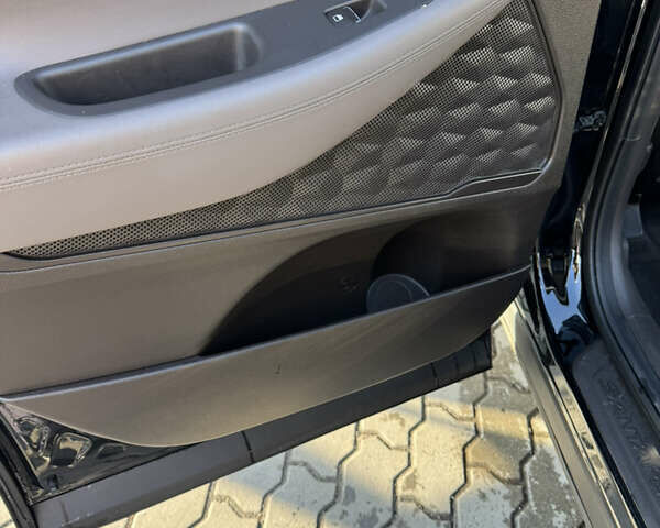 Черный Хендай Санта Фе, объемом двигателя 2.4 л и пробегом 49 тыс. км за 23000 $, фото 13 на Automoto.ua