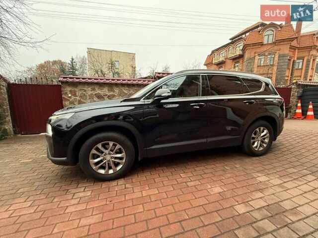 Черный Хендай Санта Фе, объемом двигателя 2.15 л и пробегом 233 тыс. км за 22000 $, фото 4 на Automoto.ua