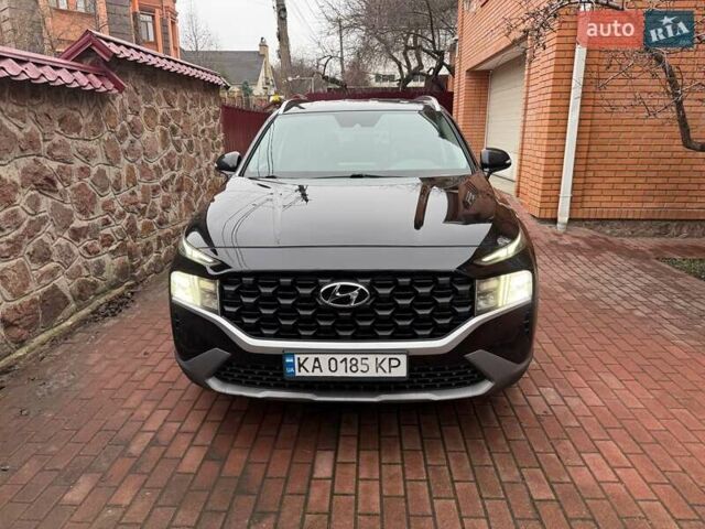Черный Хендай Санта Фе, объемом двигателя 2.15 л и пробегом 233 тыс. км за 22000 $, фото 1 на Automoto.ua