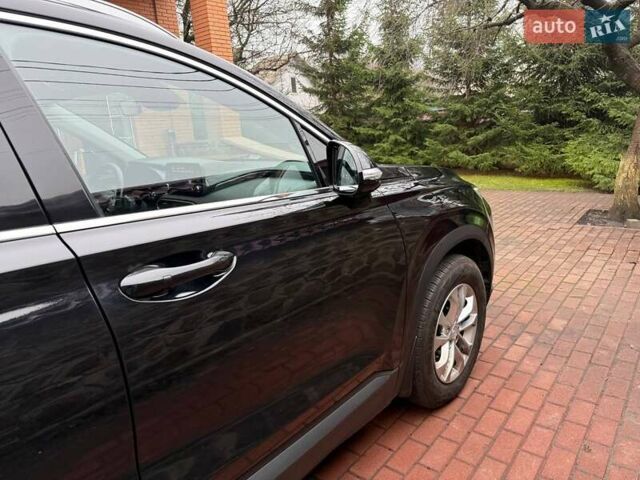 Черный Хендай Санта Фе, объемом двигателя 2.15 л и пробегом 233 тыс. км за 22000 $, фото 13 на Automoto.ua