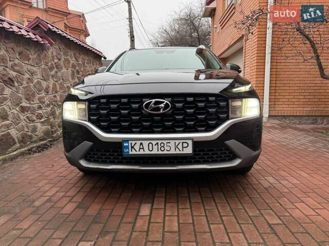 Черный Хендай Санта Фе, объемом двигателя 2.15 л и пробегом 233 тыс. км за 22000 $, фото 3 на Automoto.ua