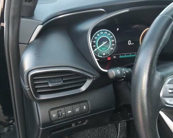 Черный Хендай Санта Фе, объемом двигателя 2.15 л и пробегом 137 тыс. км за 37950 $, фото 17 на Automoto.ua