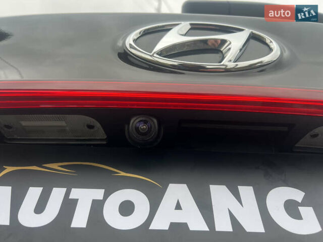 Черный Хендай Санта Фе, объемом двигателя 2.5 л и пробегом 15 тыс. км за 29000 $, фото 23 на Automoto.ua