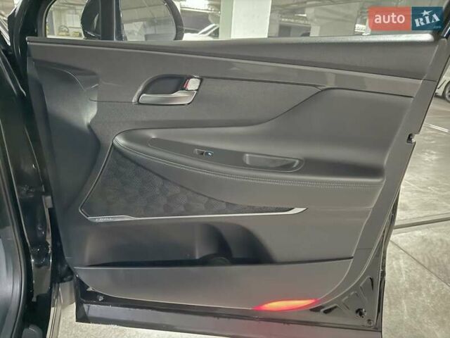 Черный Хендай Санта Фе, объемом двигателя 2.15 л и пробегом 105 тыс. км за 32500 $, фото 30 на Automoto.ua