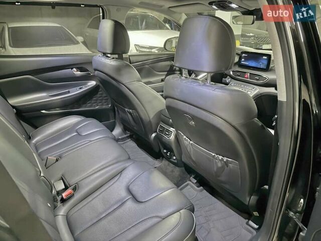 Черный Хендай Санта Фе, объемом двигателя 2.15 л и пробегом 105 тыс. км за 32500 $, фото 28 на Automoto.ua