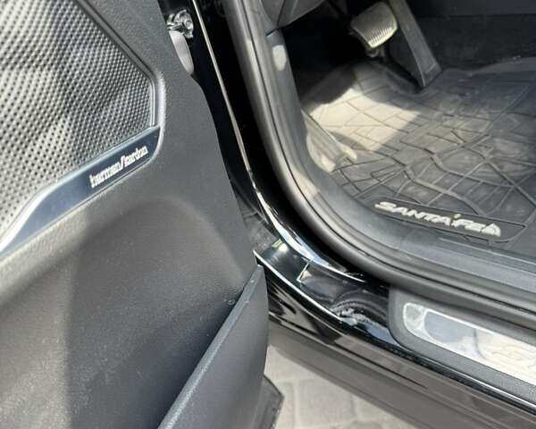 Черный Хендай Санта Фе, объемом двигателя 1.6 л и пробегом 68 тыс. км за 42000 $, фото 18 на Automoto.ua