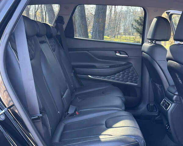 Черный Хендай Санта Фе, объемом двигателя 2.15 л и пробегом 29 тыс. км за 36666 $, фото 24 на Automoto.ua