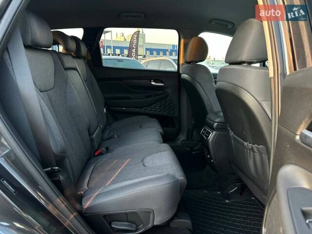 Черный Хендай Санта Фе, объемом двигателя 2.5 л и пробегом 54 тыс. км за 28990 $, фото 15 на Automoto.ua