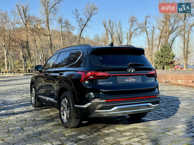 Черный Хендай Санта Фе, объемом двигателя 2.15 л и пробегом 29 тыс. км за 36666 $, фото 3 на Automoto.ua