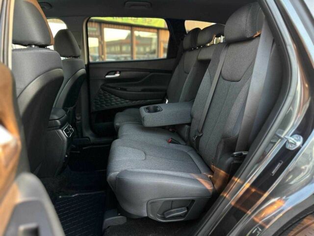 Черный Хендай Санта Фе, объемом двигателя 2.5 л и пробегом 54 тыс. км за 28990 $, фото 13 на Automoto.ua