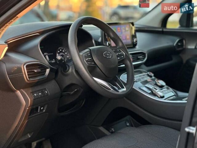 Черный Хендай Санта Фе, объемом двигателя 2.5 л и пробегом 54 тыс. км за 28990 $, фото 11 на Automoto.ua
