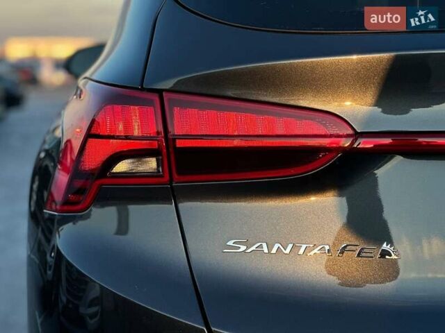 Черный Хендай Санта Фе, объемом двигателя 2.5 л и пробегом 54 тыс. км за 28990 $, фото 10 на Automoto.ua