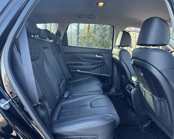 Черный Хендай Санта Фе, объемом двигателя 2.15 л и пробегом 29 тыс. км за 36666 $, фото 82 на Automoto.ua