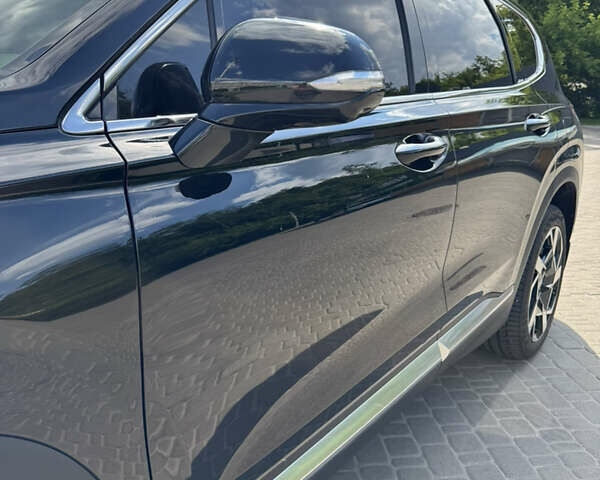 Черный Хендай Санта Фе, объемом двигателя 1.6 л и пробегом 68 тыс. км за 42000 $, фото 1 на Automoto.ua