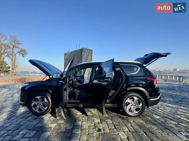 Черный Хендай Санта Фе, объемом двигателя 2.15 л и пробегом 29 тыс. км за 36666 $, фото 61 на Automoto.ua