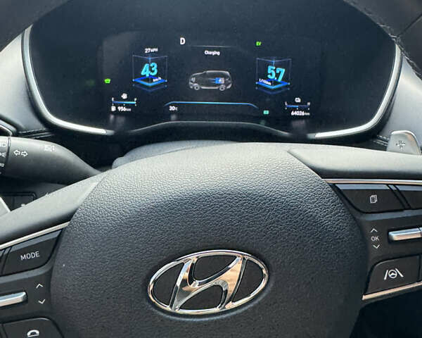 Черный Хендай Санта Фе, объемом двигателя 1.6 л и пробегом 68 тыс. км за 42000 $, фото 23 на Automoto.ua