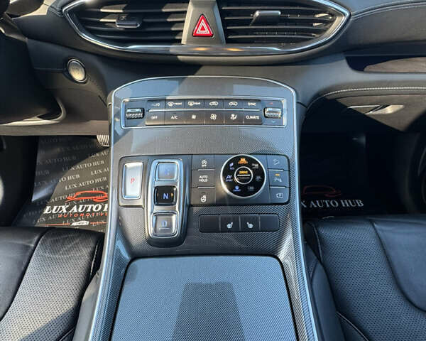 Черный Хендай Санта Фе, объемом двигателя 2.15 л и пробегом 29 тыс. км за 36666 $, фото 72 на Automoto.ua