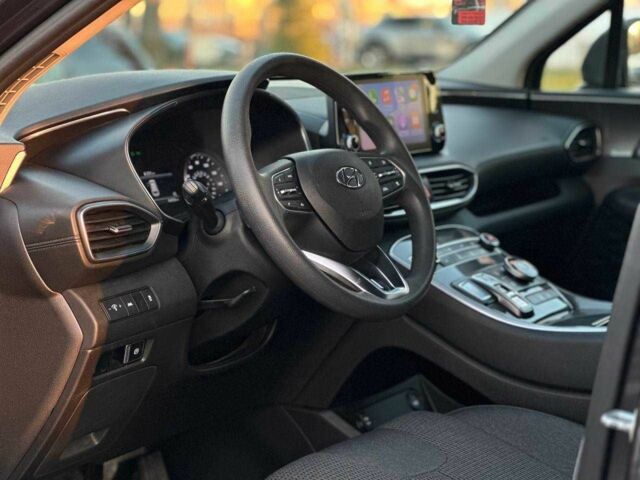 Черный Хендай Санта Фе, объемом двигателя 2.5 л и пробегом 54 тыс. км за 28990 $, фото 8 на Automoto.ua