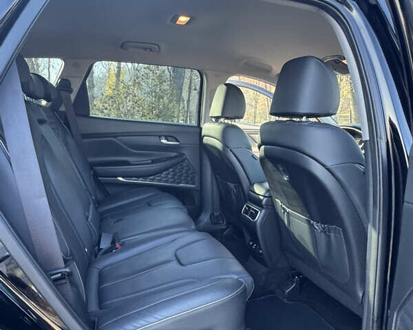 Черный Хендай Санта Фе, объемом двигателя 2.15 л и пробегом 29 тыс. км за 36666 $, фото 87 на Automoto.ua