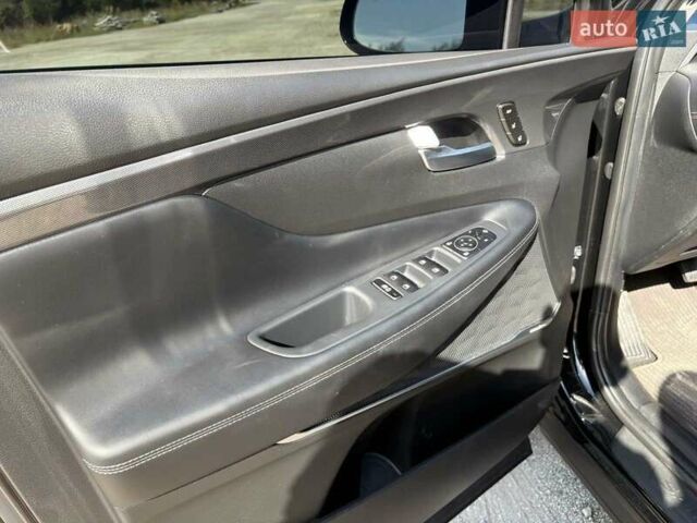 Черный Хендай Санта Фе, объемом двигателя 2.5 л и пробегом 60 тыс. км за 36500 $, фото 16 на Automoto.ua