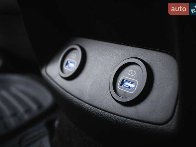 Черный Хендай Санта Фе, объемом двигателя 1.6 л и пробегом 35 тыс. км за 36200 $, фото 36 на Automoto.ua